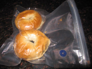 Handy Daily Vacuum Food Sealer with Five Zipper Bags 10" x 11"